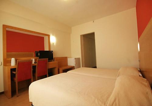 Diana Hotel Chios Town Room photo